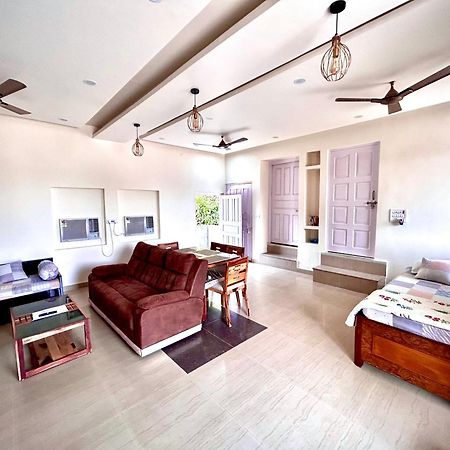 Gooseberry Garden Villa Ayodhya Exteriör bild