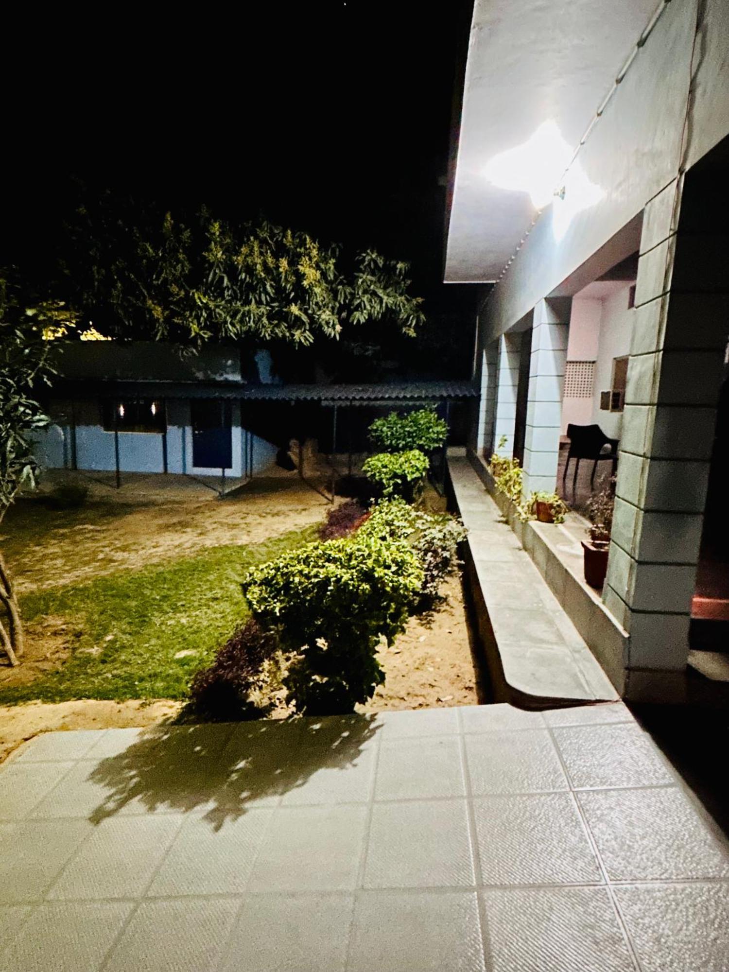 Gooseberry Garden Villa Ayodhya Exteriör bild
